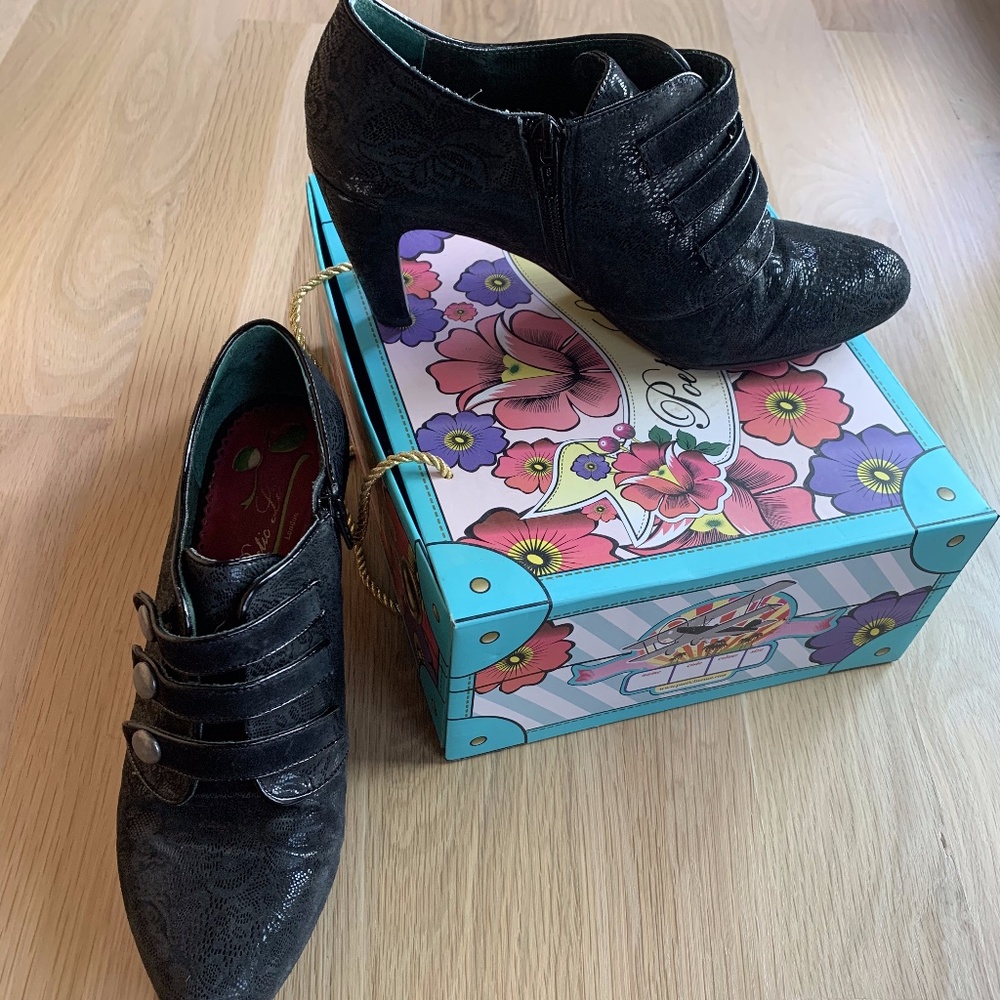 Poetic License Black Bootie Heels